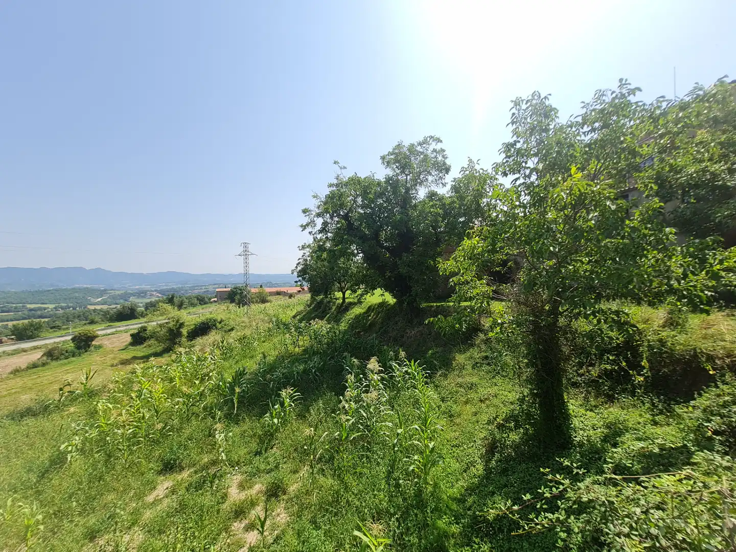 Einfamilien-Reihenhaus zum Verkauf in Casserres mit Klimaanlage, Heizung und Privatgarten