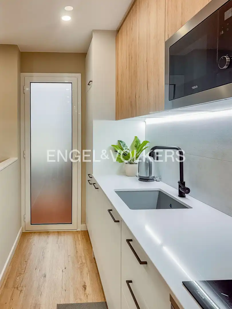Flat with terrace to rent in Eixample, imagen 8