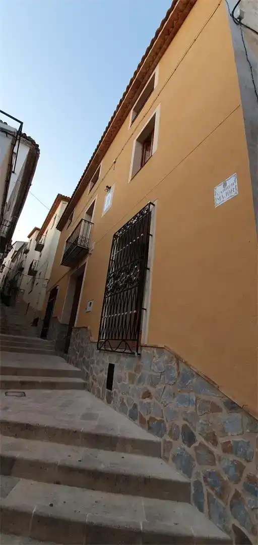 Vista exterior de Casa adosada en venda en Sella amb Jardí privat, Traster i Piscina
