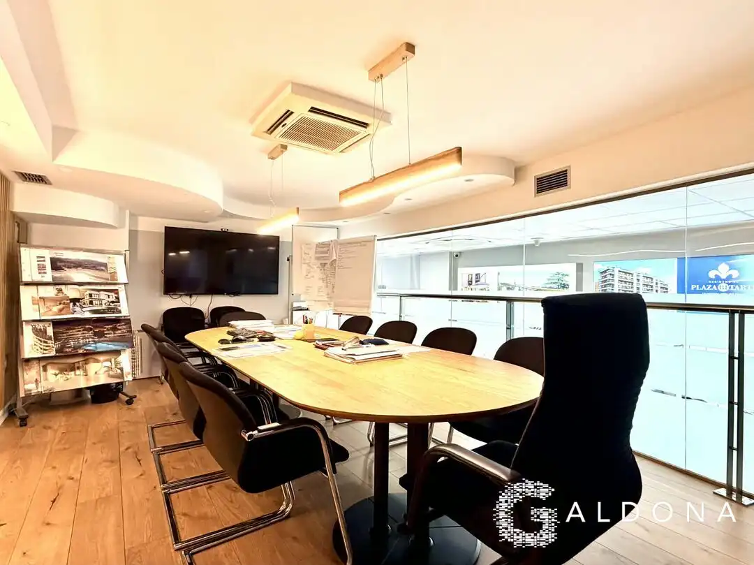 Business premises for sale in José Maria Sert Plaza, imagen 10