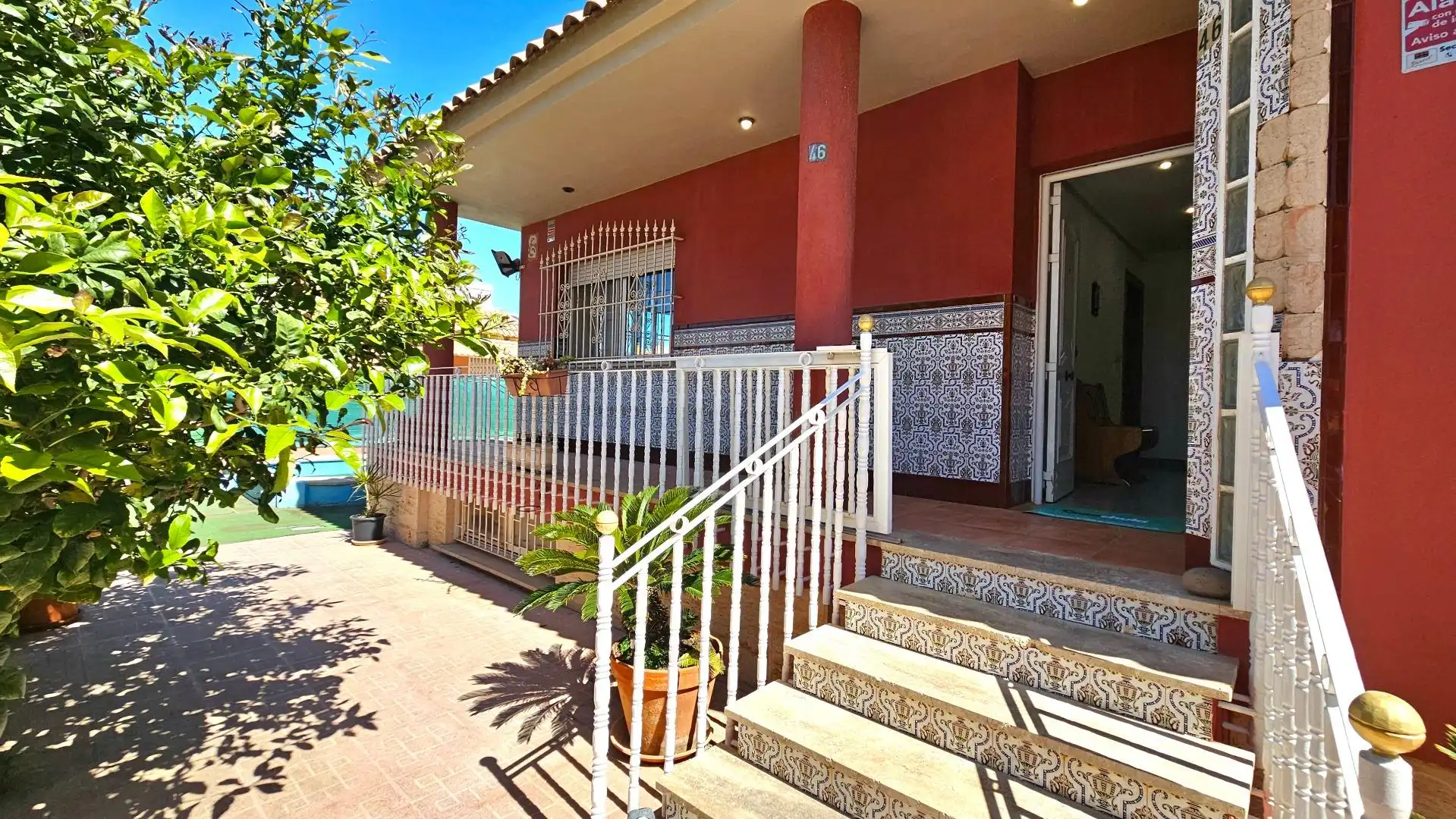 Vista exterior de Casa o chalet en venta en Cartagena con Aire acondicionado, Jardín privado y Piscina