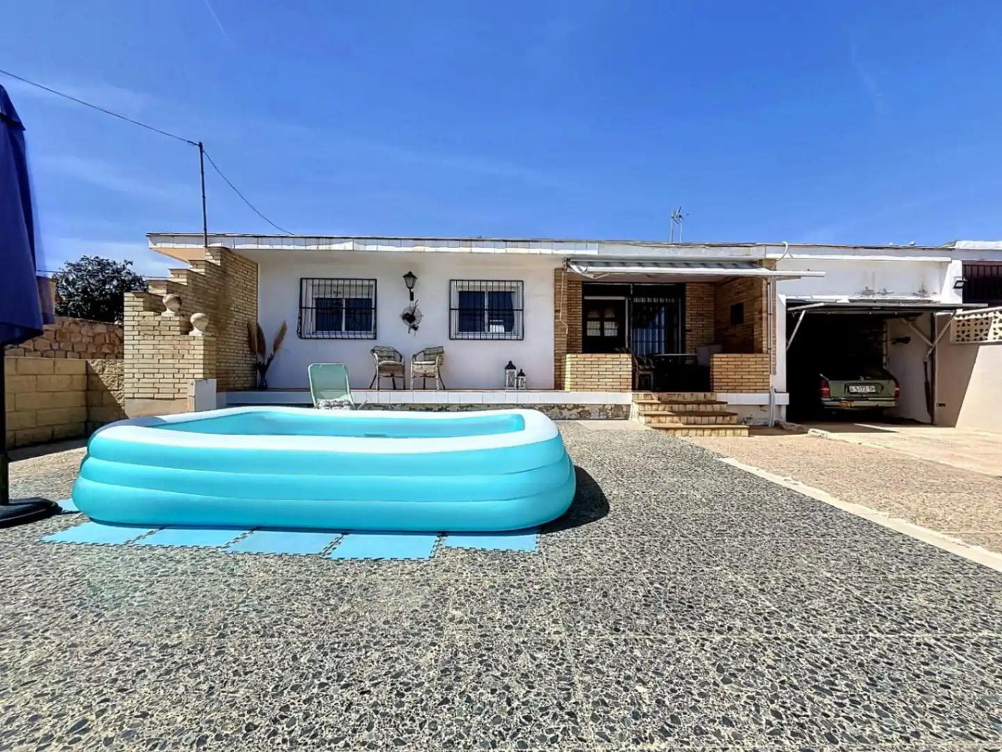 Piscina de Casa o xalet en venda en Benidorm amb Aire condicionat, Calefacció i Jardí privat