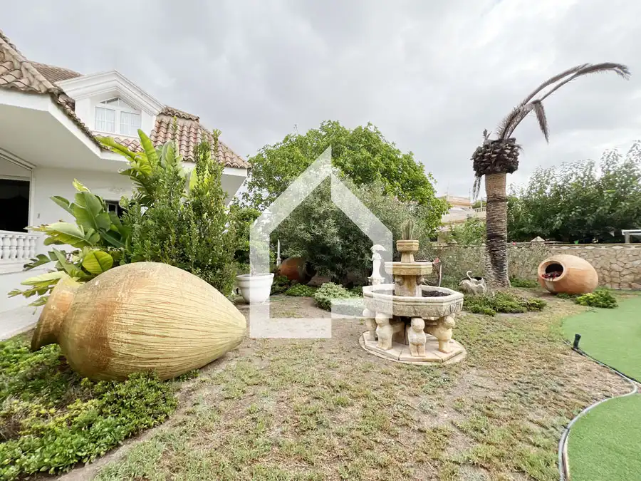 Garden of Houses for sale in San Vicente del Raspeig / Sant Vicent del Raspeig  with Air Conditioner, Heating and Private garden