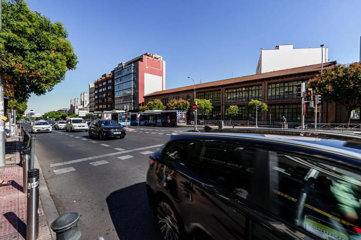 Vista exterior de Loft en venda en Madrid amb Calefacció i Moblat