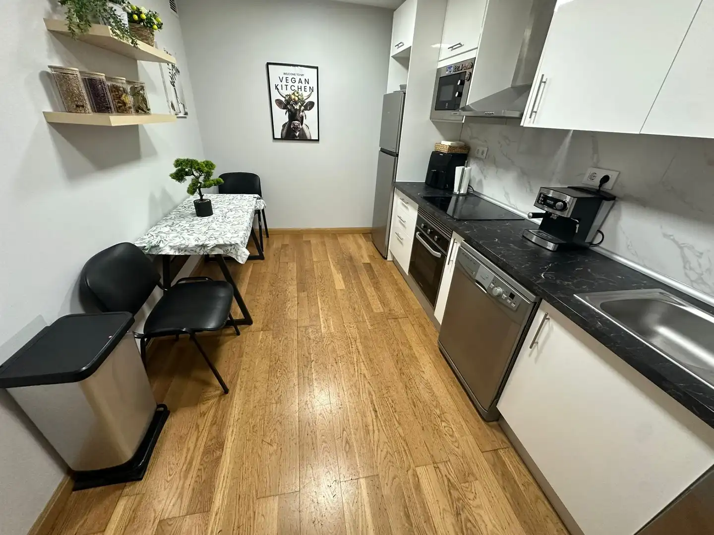 Kitchen of Commercial properties for sale in Parla  with Air Conditioner and Heating