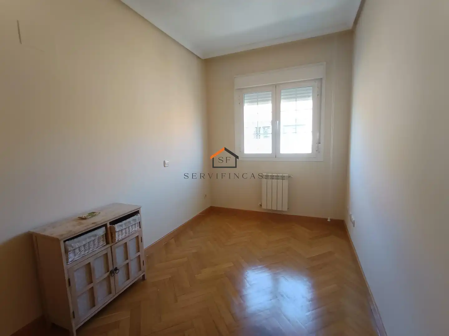 Bedroom of Flat for rent in Madrid  with Air Conditioner, Heating and Parquet flooring