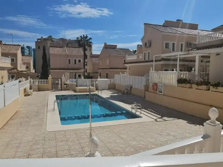 Xalet amb piscina en venda a Carrer Grecia 9, imagen 6