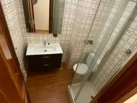 Bany de Pis en venda en Tafalla amb Jardí privat, Parquet i Moblat