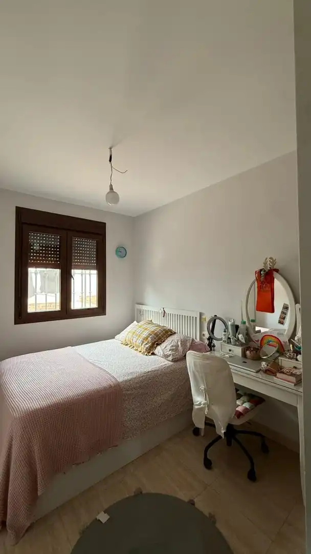 Habitación de Casa adosada en venta en Arcos de la Frontera con Terraza y Trastero