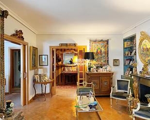 Living room of Apartment for sale in  Madrid Capital  with Air Conditioner, Heating and Storage room
