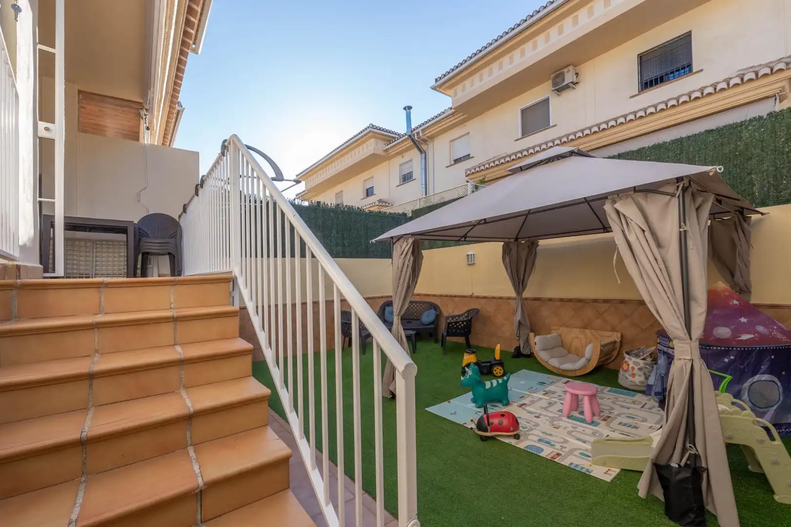 Reihenhaus mit Garten zum Verkauf in Calle COSTA RICA, imagen 17
