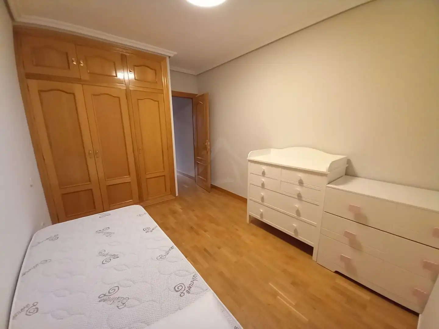 Piso de alquiler en Logroño - CL PILAR SALARRULLANA, Gran Via