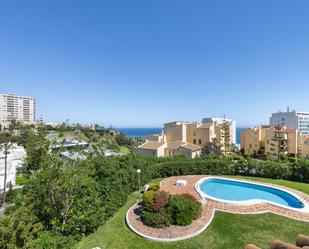 Jardí de Casa adosada en venda en Benalmádena amb Aire condicionat, Terrassa i Piscina