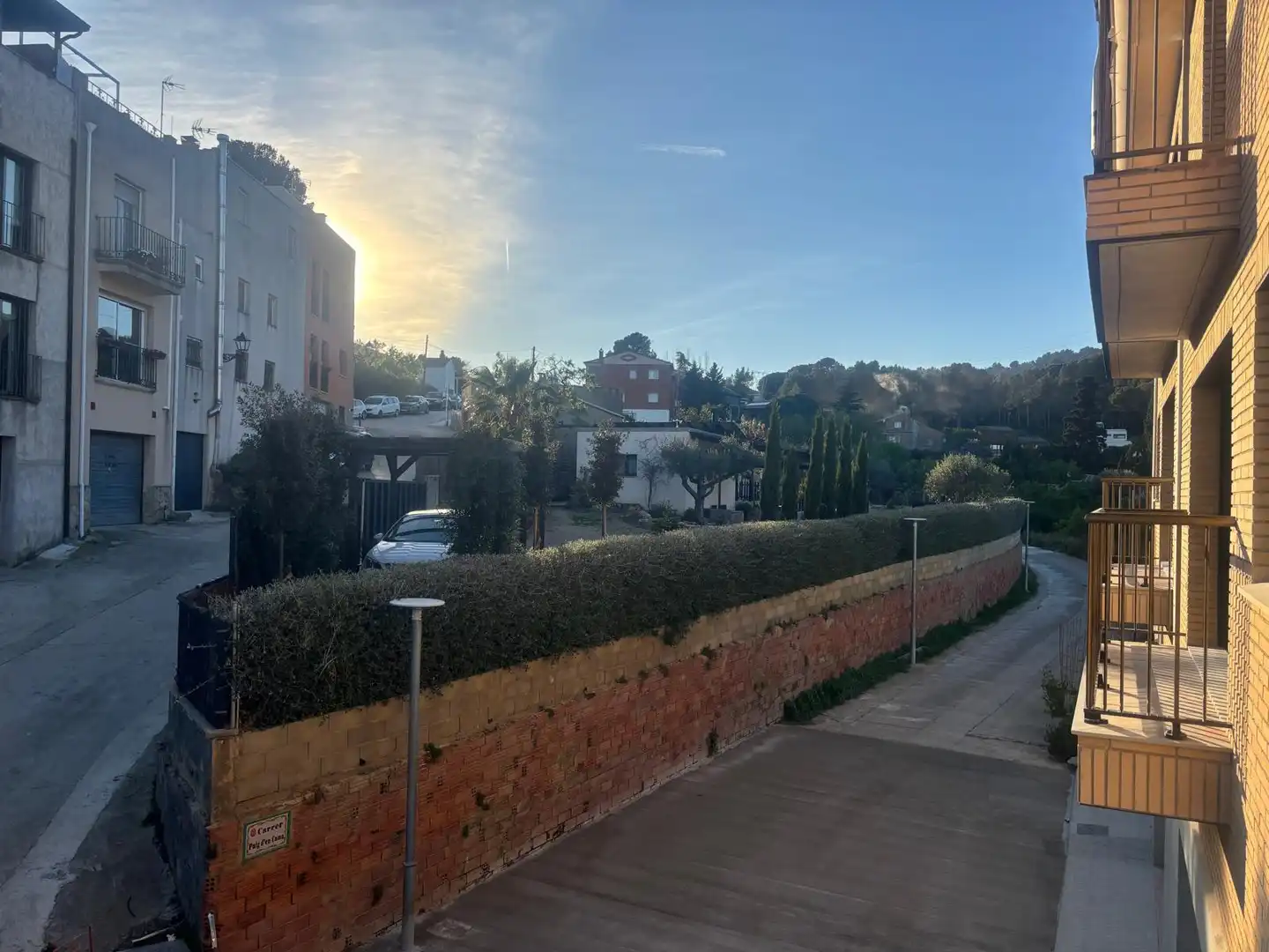 Vista exterior de Casa adosada en venda en Almoster amb Aire condicionat, Calefacció i Jardí privat