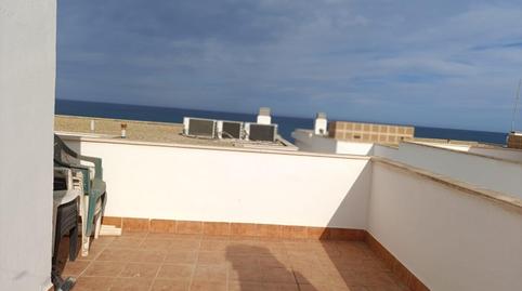 Foto 3 de Casa adosada en venda a Las Escobetas, Almería