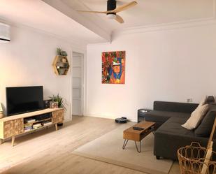 Sala d'estar de Apartament de lloguer en  Valencia Capital amb Aire condicionat i Parquet