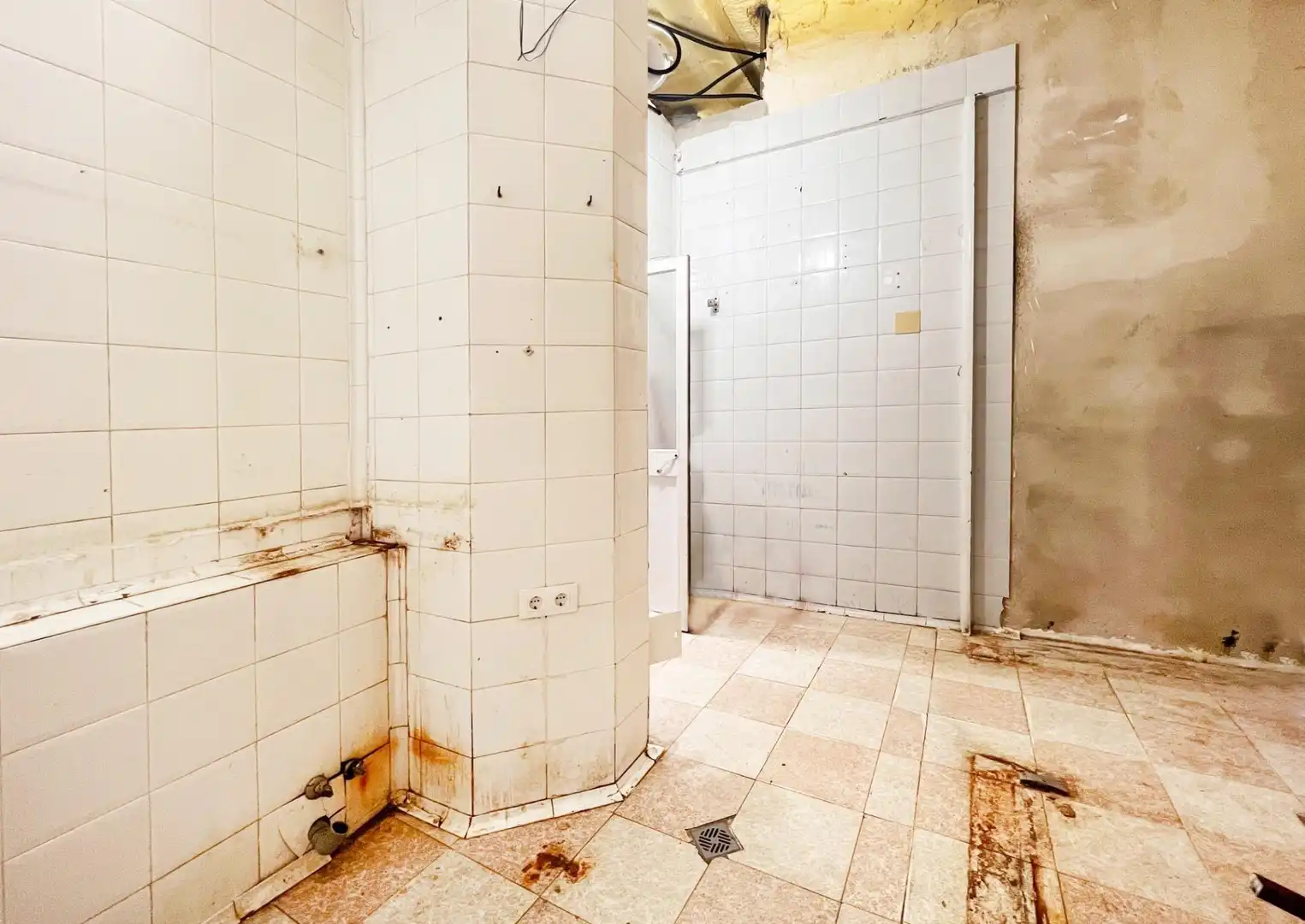 Baño de Local en venta en Cádiz