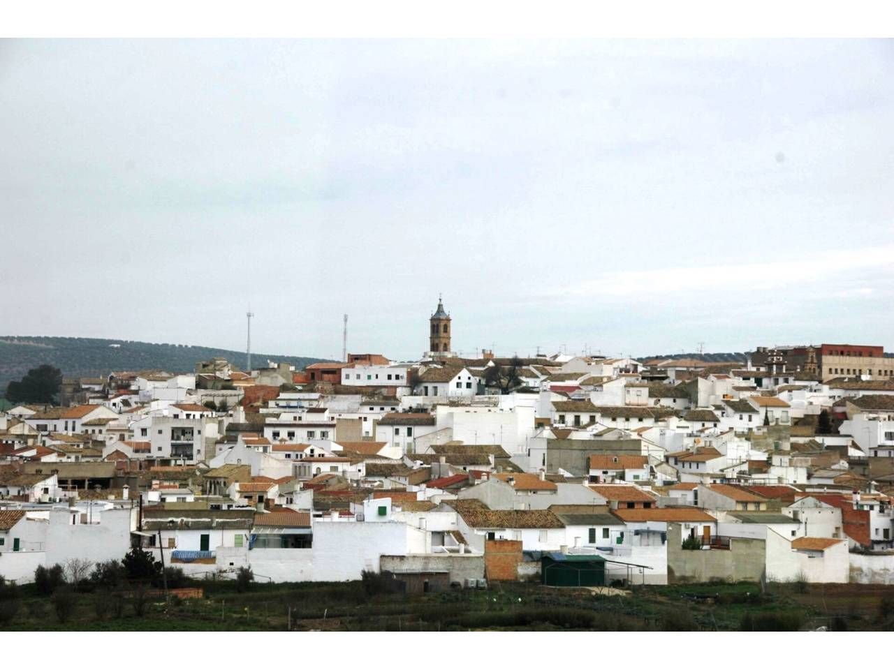 Vista exterior de Edifici en venda en Castro del Río