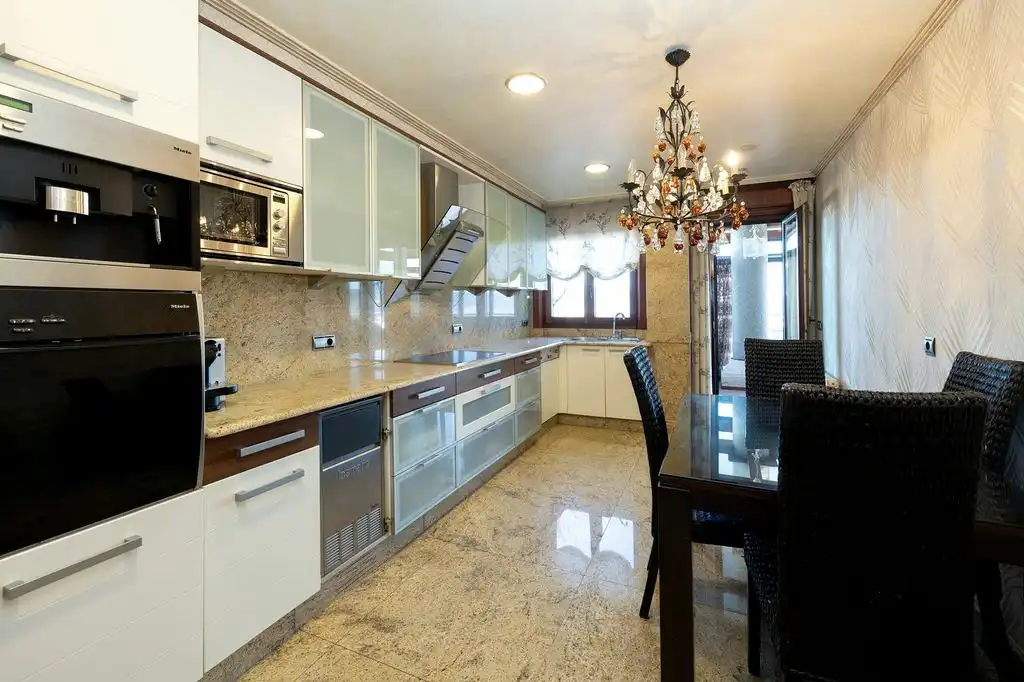 Wohnung mit Terrasse zum Verkauf in Praza Francisco Fernández del Riego, imagen 23