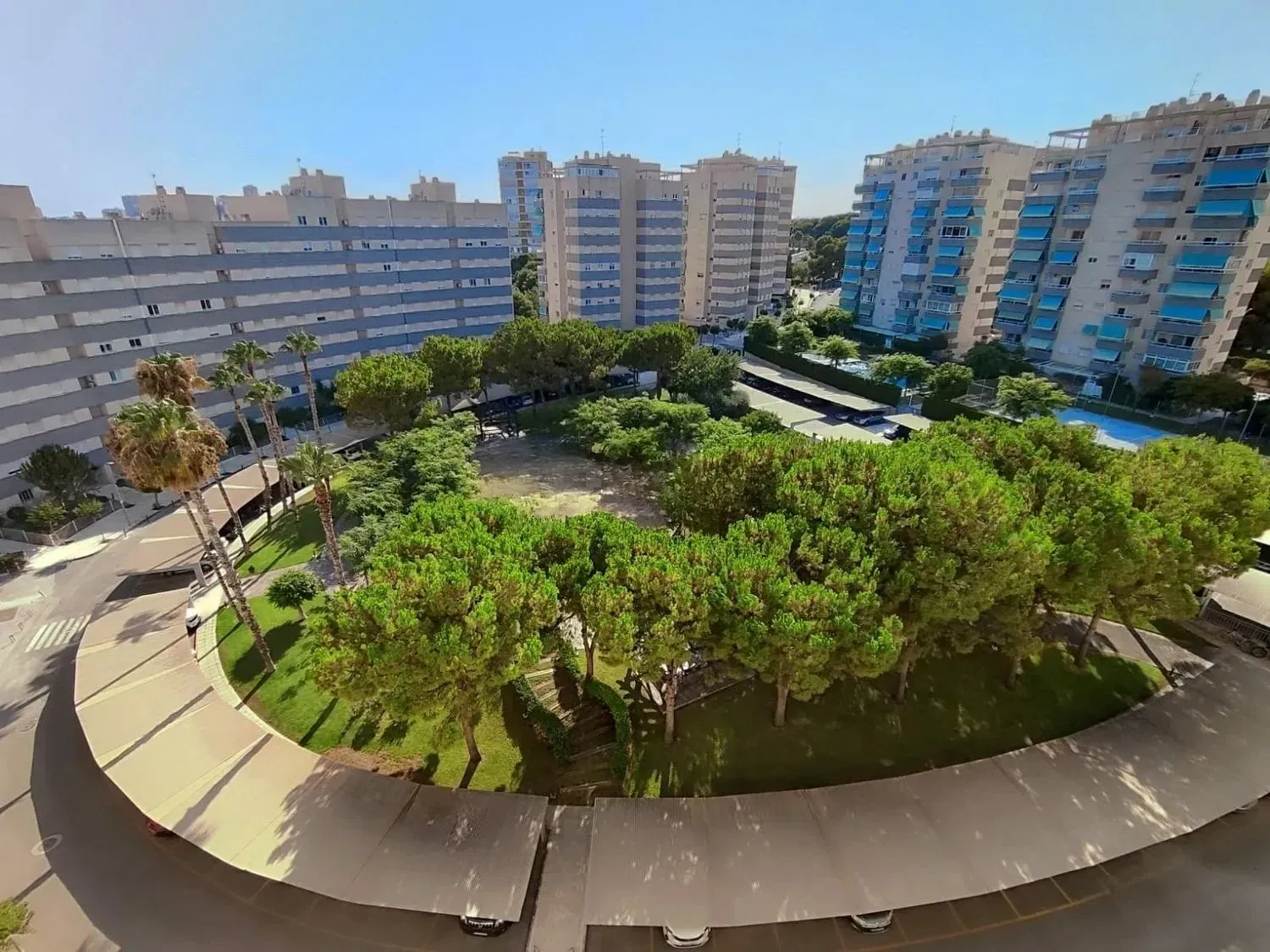 Exterior view of Flat to rent in El Campello  with Air Conditioner, Heating and Private garden