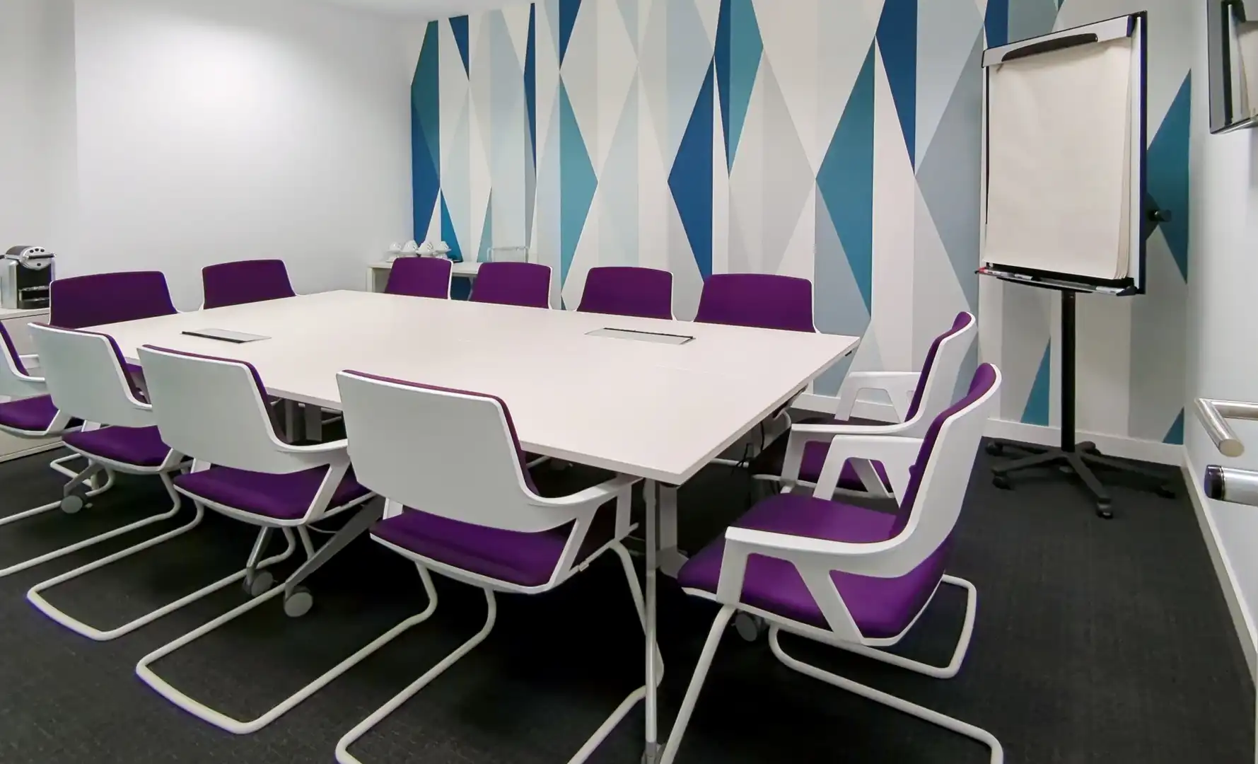 Office for rent in Madrid  with Air Conditioner, Heating and Furnished