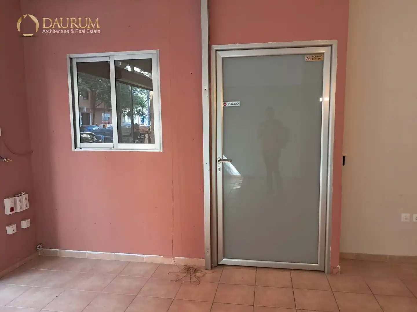 Industrial buildings for sale in Valencia