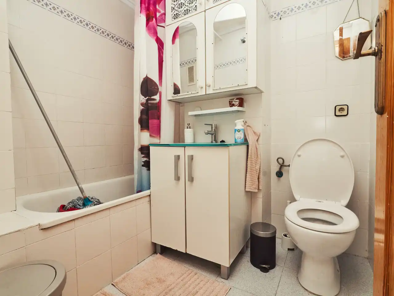 Bany de Apartament en venda en Torrevieja amb Aire condicionat, Calefacció i Terrassa