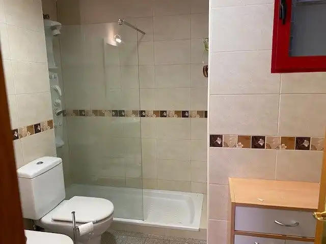 Bany de Apartament de lloguer en Murcia amb Aire condicionat, Calefacció i Traster