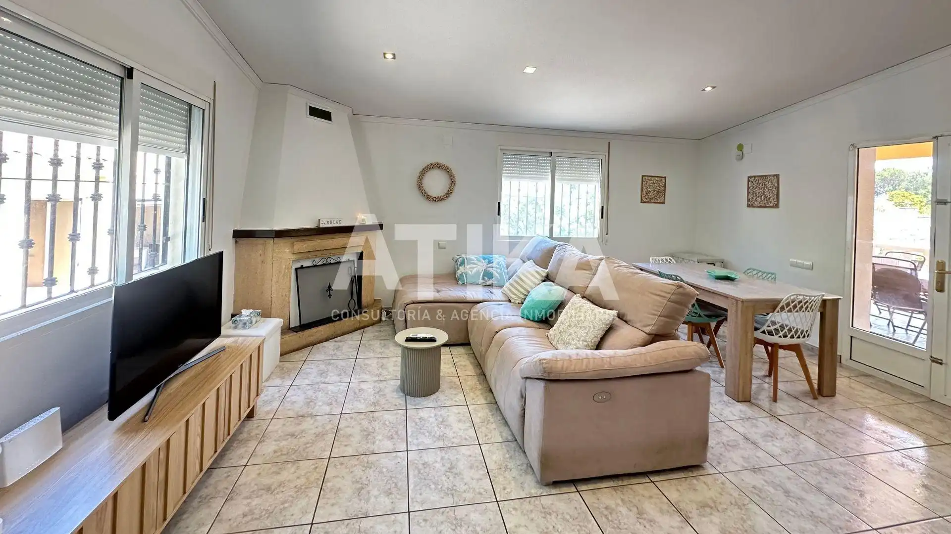Sala de estar de Casa o chalet en venta en Ontinyent con Aire acondicionado, Jardín privado y Trastero