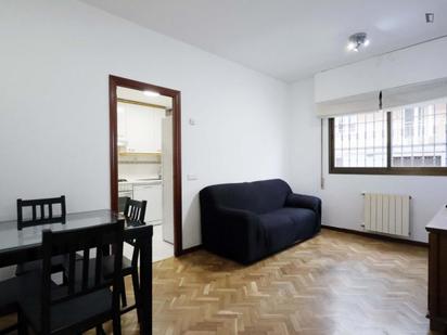 Living room of Apartment to rent in  Madrid Capital  with Heating, Oven and Washing machine