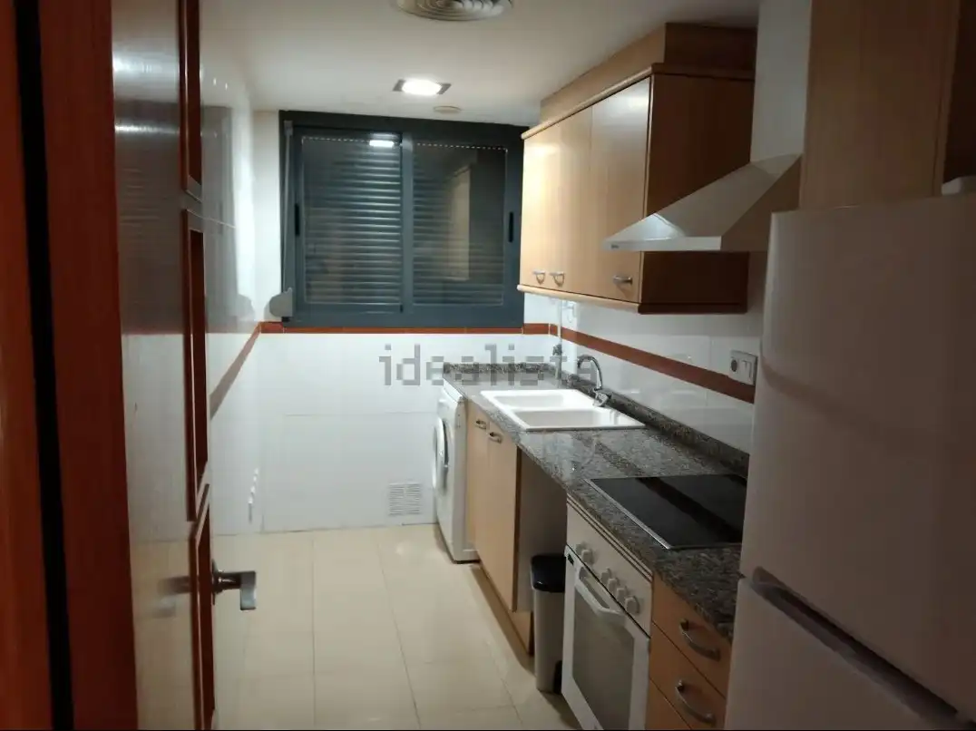 Küche von Wohnung zur Miete in Valencia mit Klimaanlage, Möbliert und Ofen