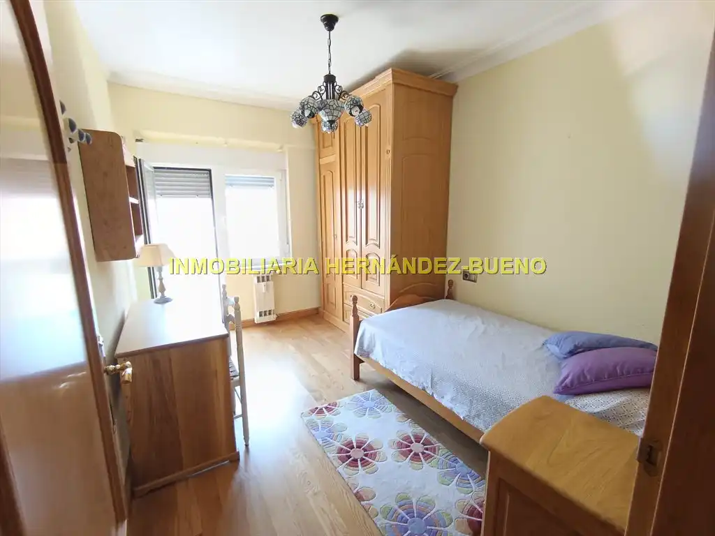 Habitación de Piso de alquiler en Salamanca con Calefacción, Amueblado y Balcón