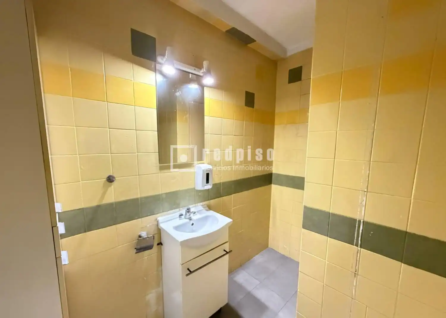 Bany de Pis en venda en Alcalá de Henares amb Calefacció i Terrassa