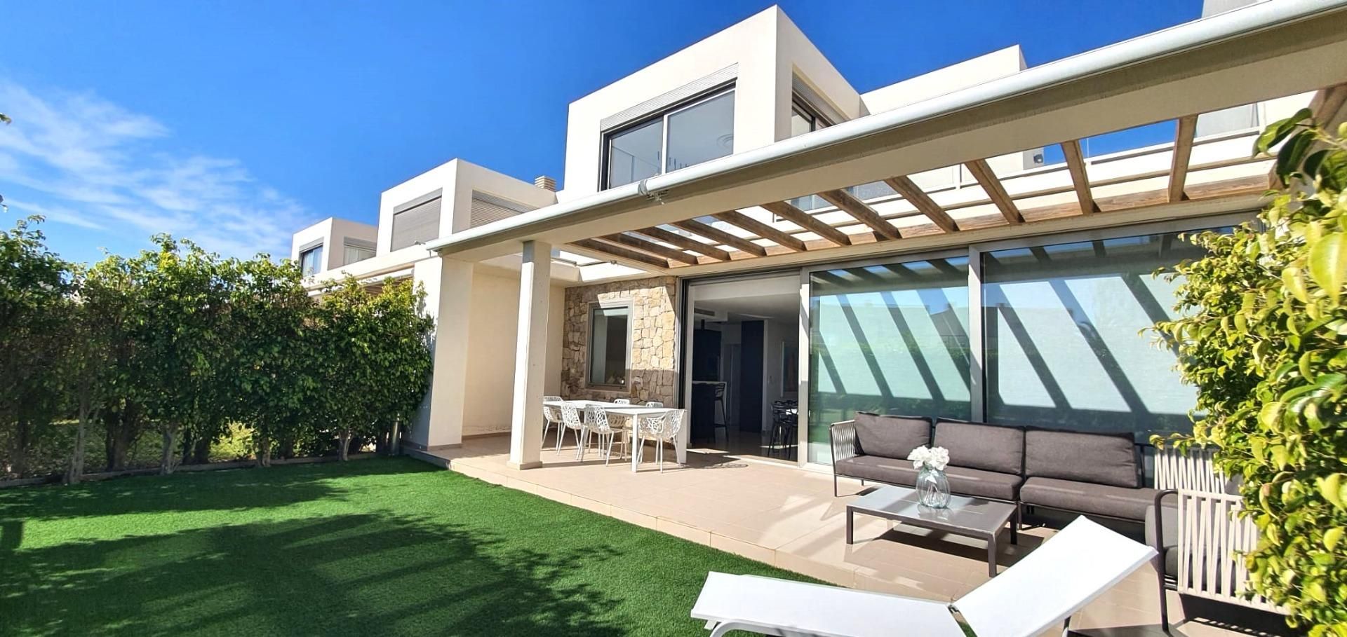 Terrassa de Casa o xalet en venda en Villajoyosa / La Vila Joiosa amb Aire condicionat, Calefacció i Jardí privat