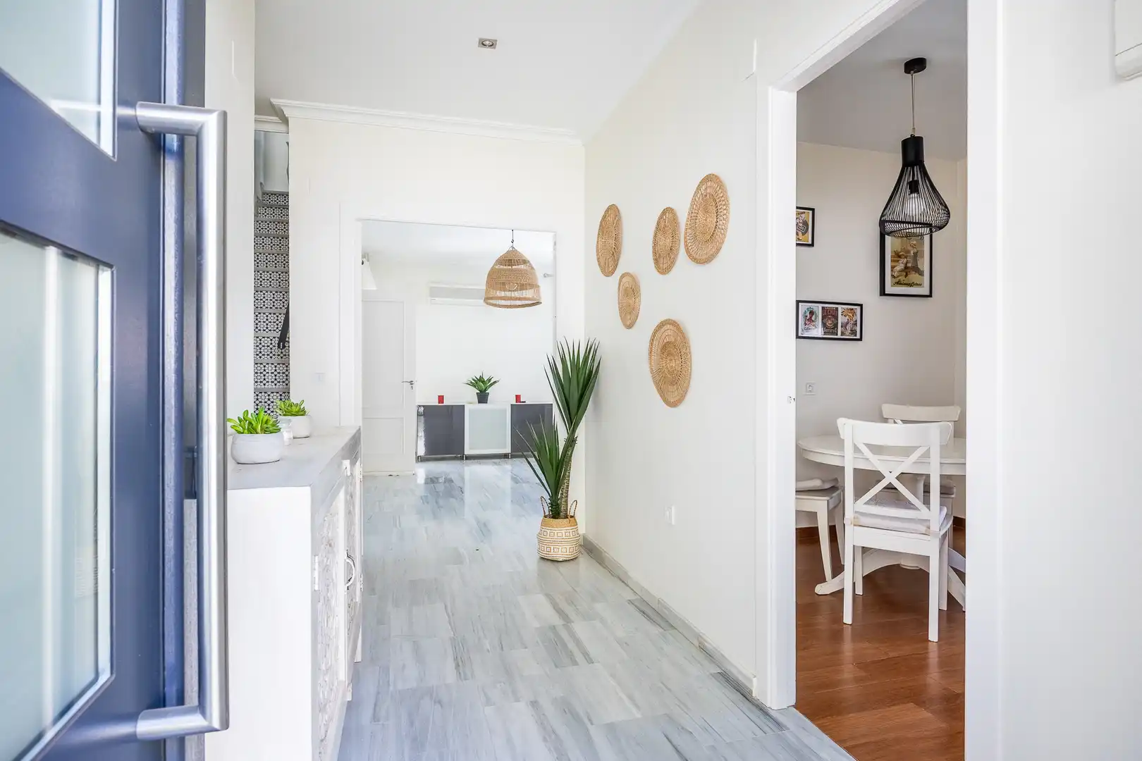 Houses for sale in Espartinas  with Air Conditioner, Heating and Swimming Pool