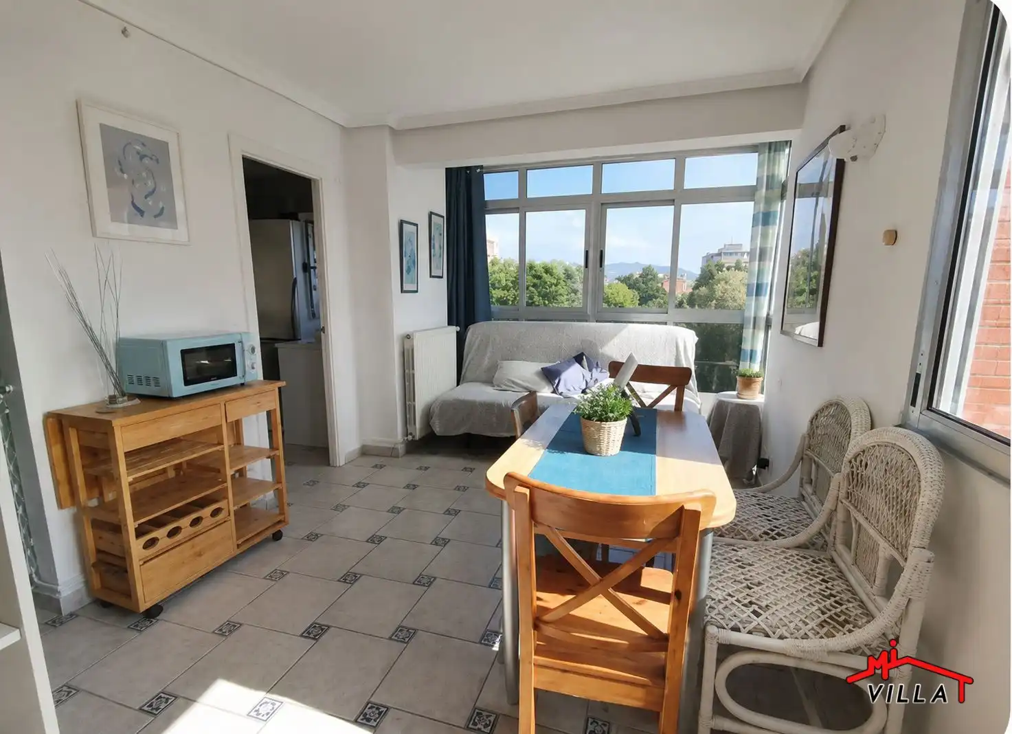 Sala de estar de Estudio en venta en Laredo con Calefacción