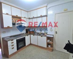 Kitchen of Flat for sale in Vigo 