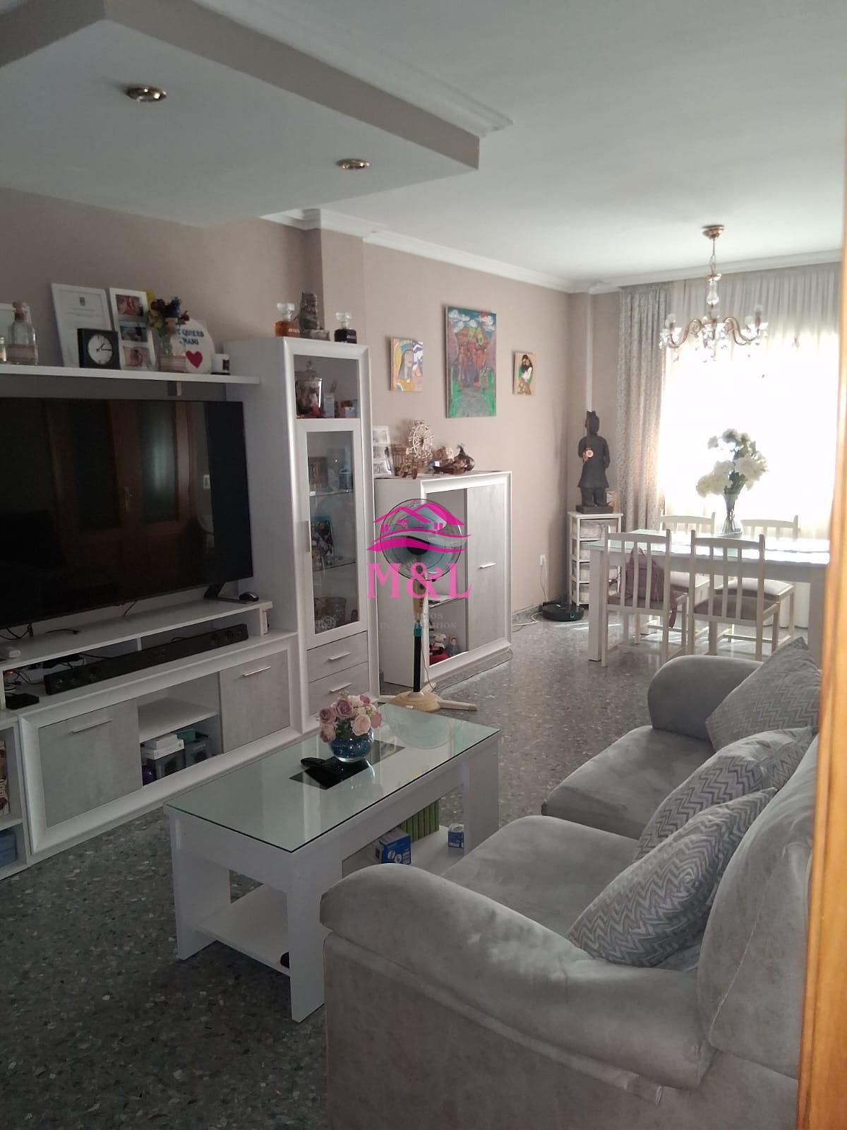 Sala d'estar de Casa o xalet en venda en Mérida amb Aire condicionat, Calefacció i Terrassa