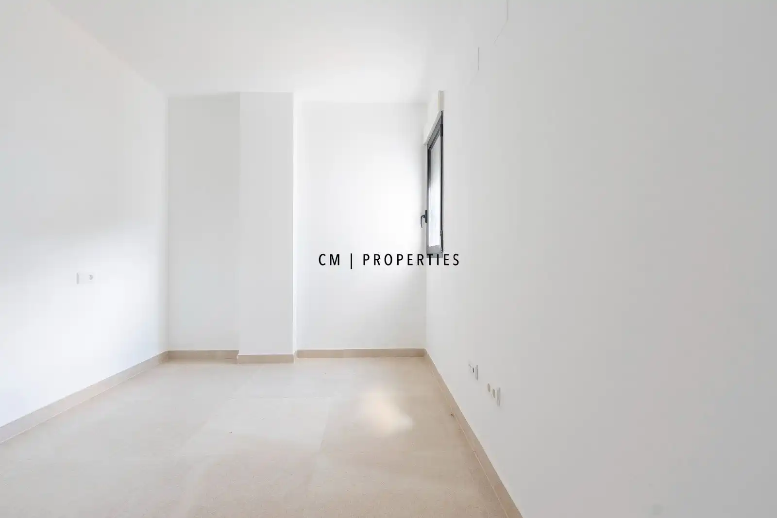 Habitación de Casa adosada en venta en Chiva con Aire acondicionado, Calefacción y Jardín privado