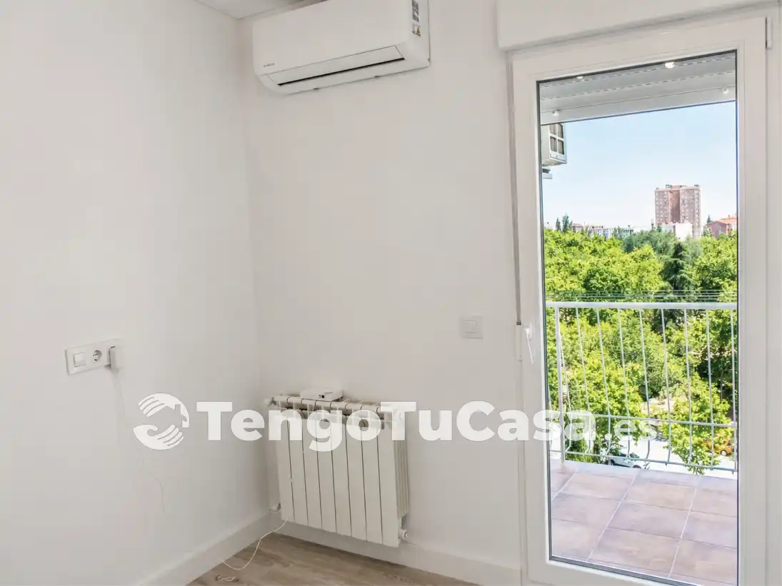 Schlafzimmer von Wohnung zum Verkauf in Madrid mit Klimaanlage, Heizung und Parkett
