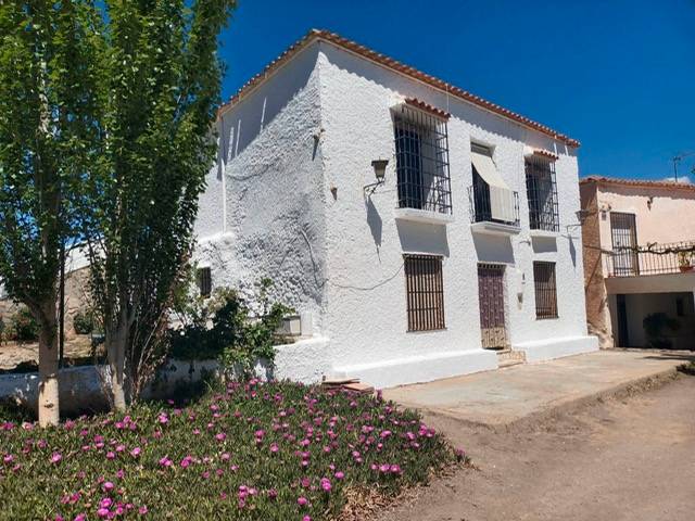 Terreno en Venta en Calle Escuchagranos, 34 en Abrucena