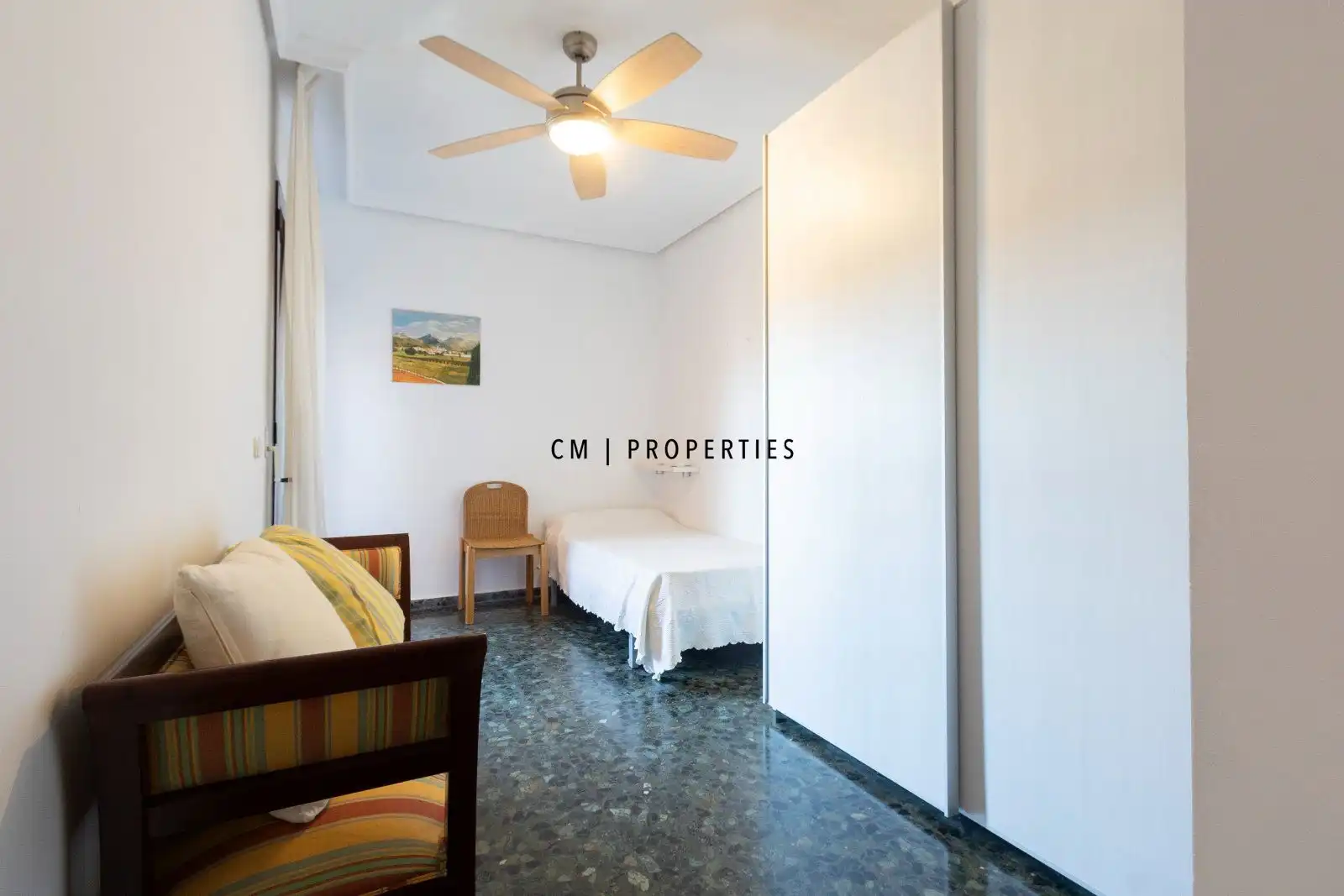 Bedroom of Flat for rent in Valencia  with Air Conditioner, Heating and Terrace