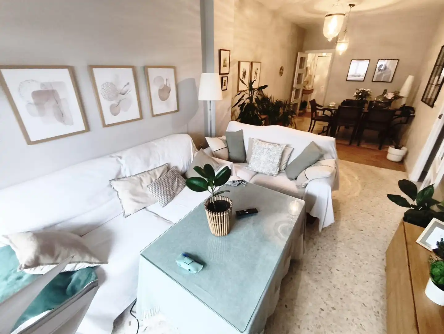 Living room of Flat for sale in Sevilla  with Air Conditioner and Storage room