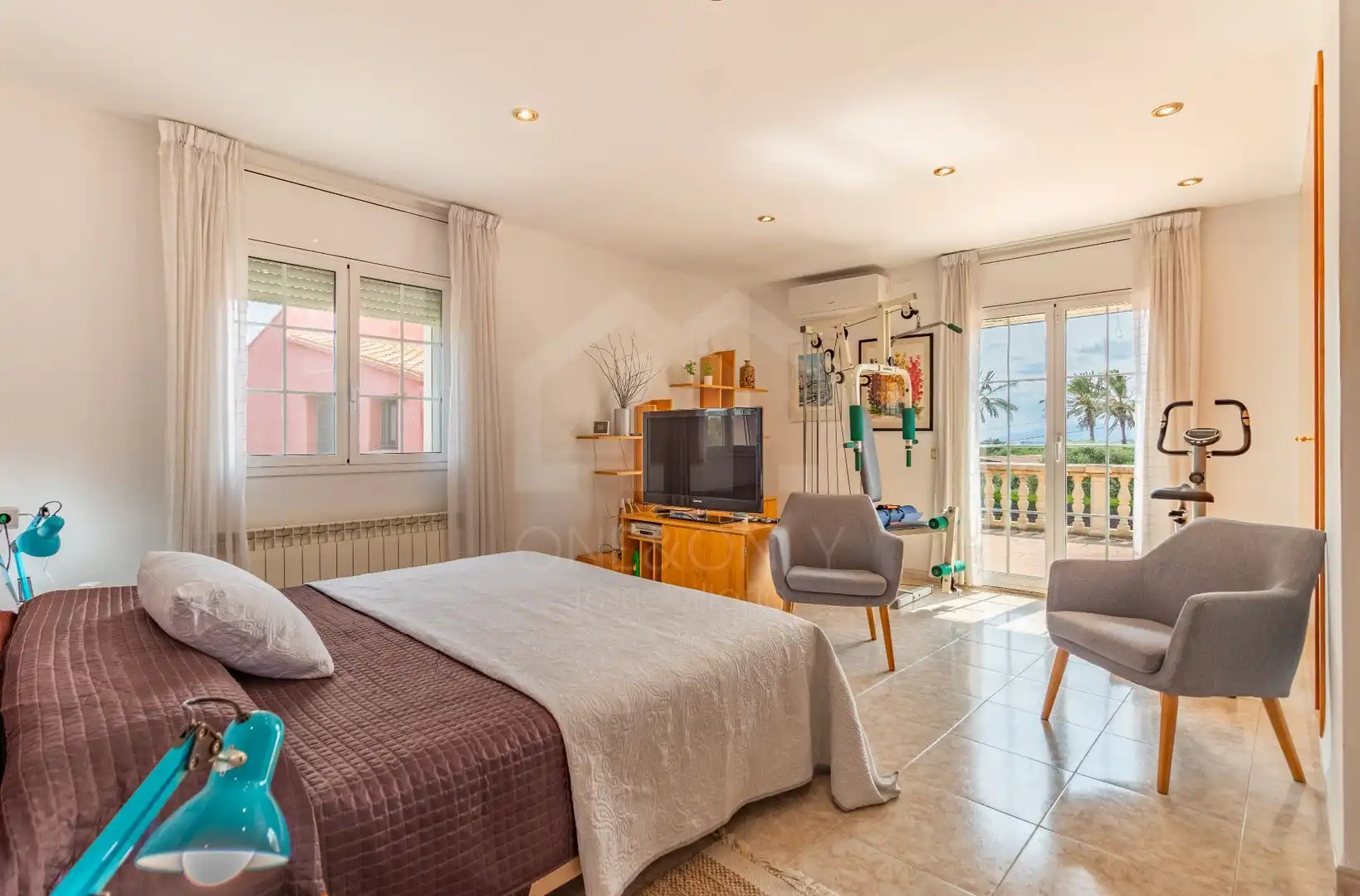 Bedroom of Houses for sale in Riudoms  with Air Conditioner, Heating and Private garden