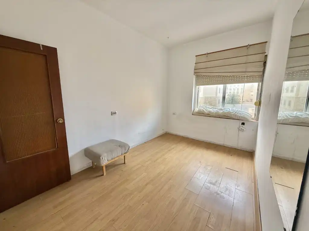 Schlafzimmer von Wohnung zum Verkauf in Cádiz