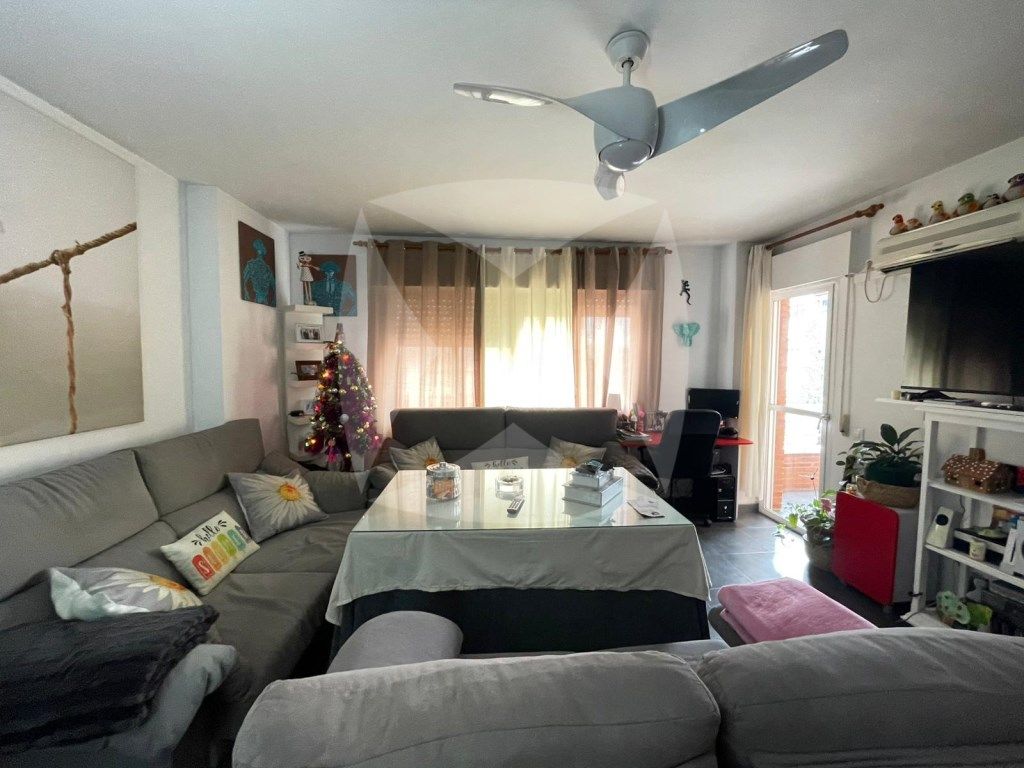 Sala de estar de Piso en venta en Badajoz Capital con Aire acondicionado, Terraza y Horno