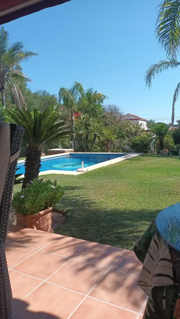 Chalet con piscina en venta en Las Chapas - El Rosario, imagen 28