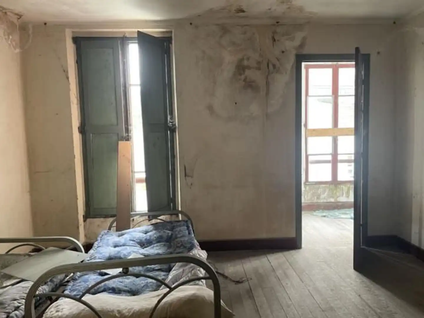 Dormitori de Casa o xalet en venda en Cariño amb Jardí privat