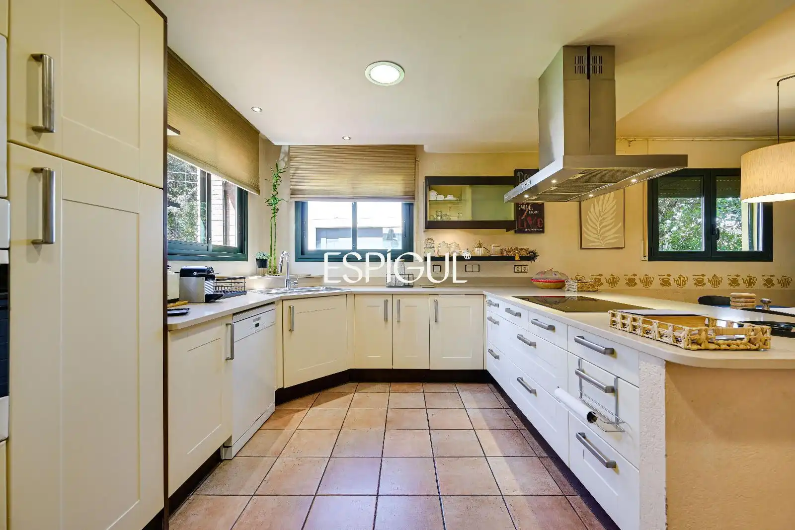 Cocina de Casa o chalet en venta en Girona con Aire acondicionado, Calefacción y Amueblado