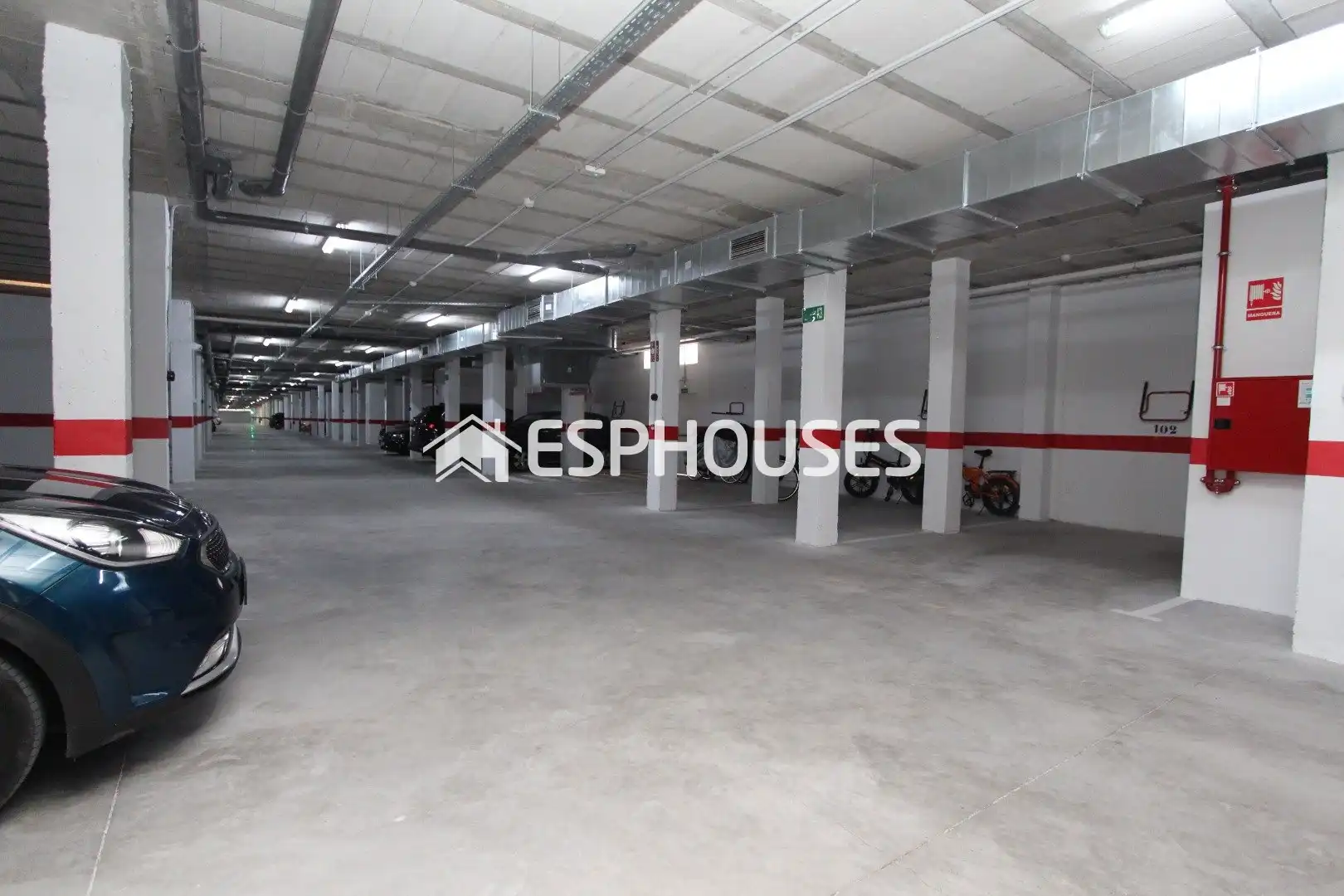 Bajo con terraza en venta en El Raso, imagen 38